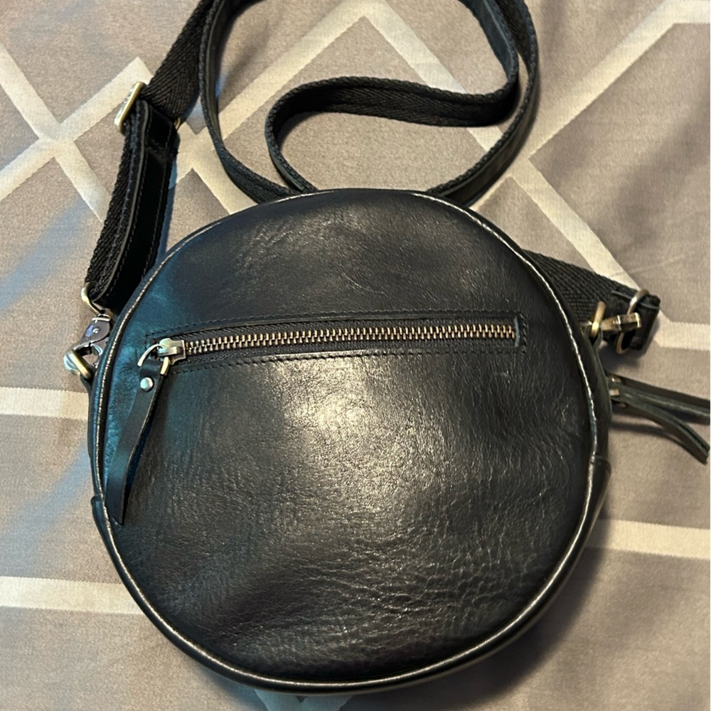 Elegant Black Round Leather Crossbody Bag by S-zone - Picture 3 of 11
